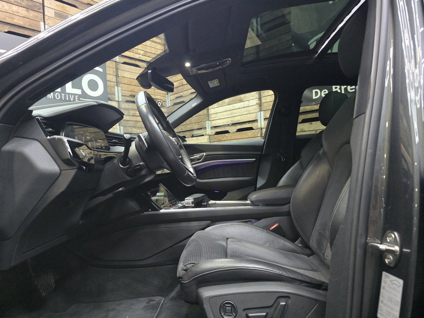 Audi e-tron Sportback S quattro 503PK! S edition 95 kWh Pano ACC Trekhaak 360 BlackPack Keyless 21"LM