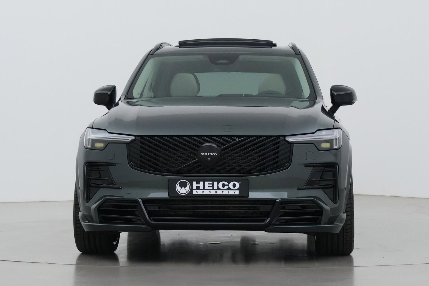 Volvo XC90 T8 Ultra Dark | HEICO | Luchtvering | Stoelventilatie | Panoramadak | 22 inch