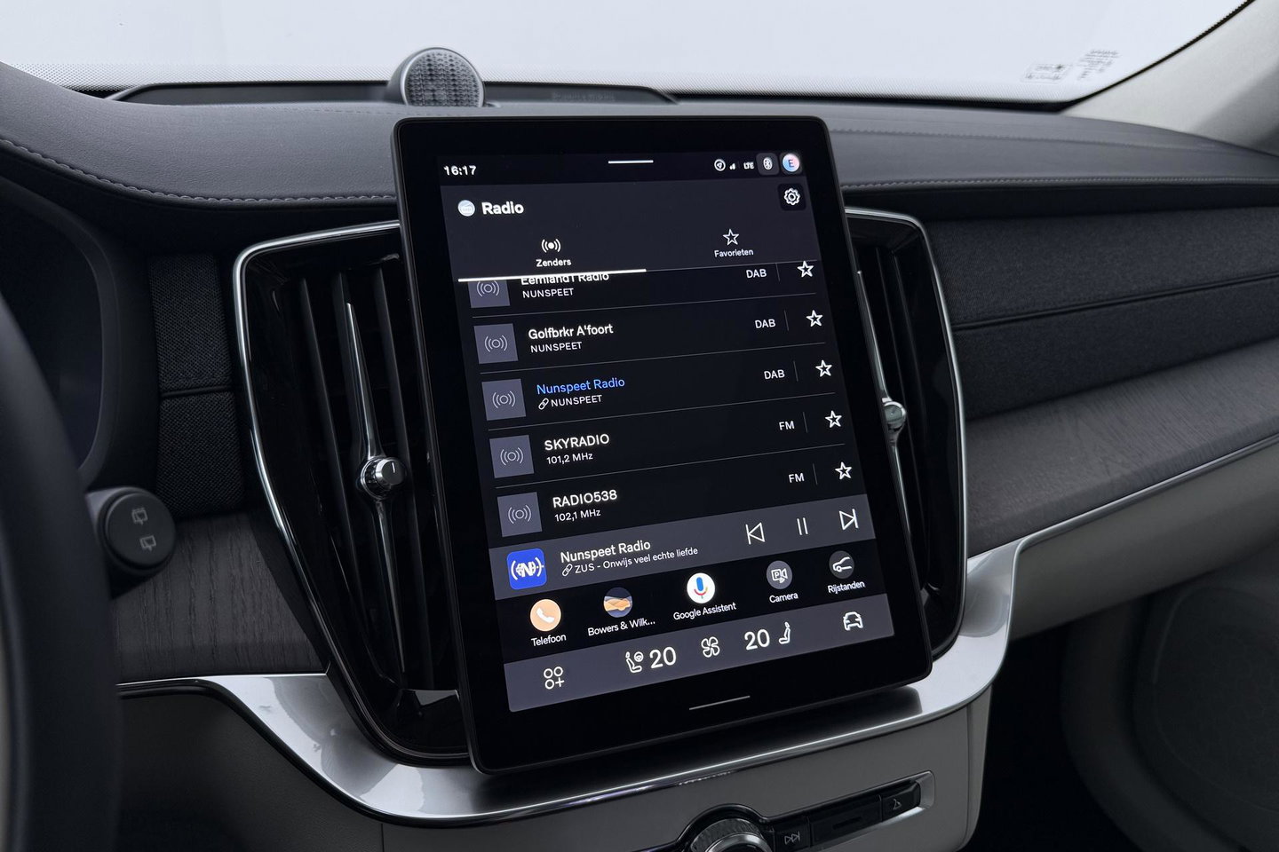 Volvo XC90 T8 Ultra Dark | HEICO | Luchtvering | Stoelventilatie | Panoramadak | 22 inch