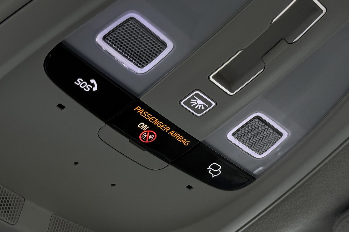 Volvo XC90 T8 Ultra Dark | HEICO | Luchtvering | Stoelventilatie | Panoramadak | 22 inch