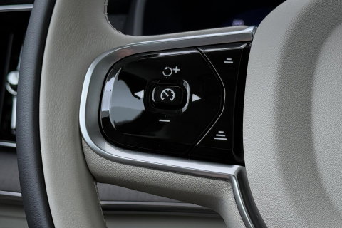 Volvo XC90 T8 Ultra Dark | HEICO | Luchtvering | Stoelventilatie | Panoramadak | 22 inch