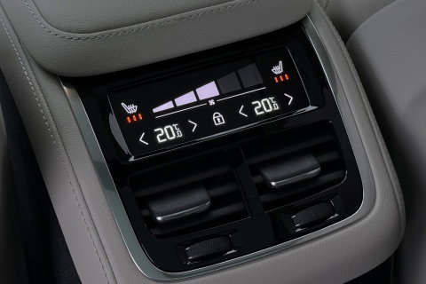 Volvo XC90 T8 Ultra Dark | HEICO | Luchtvering | Stoelventilatie | Panoramadak | 22 inch