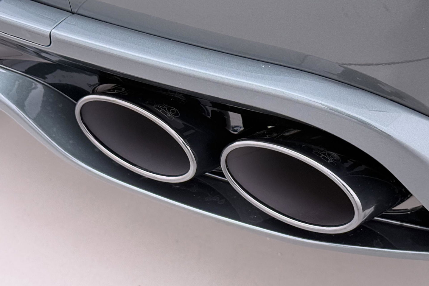 Volvo XC90 T8 Ultra Dark | HEICO | Luchtvering | Stoelventilatie | Panoramadak | 22 inch