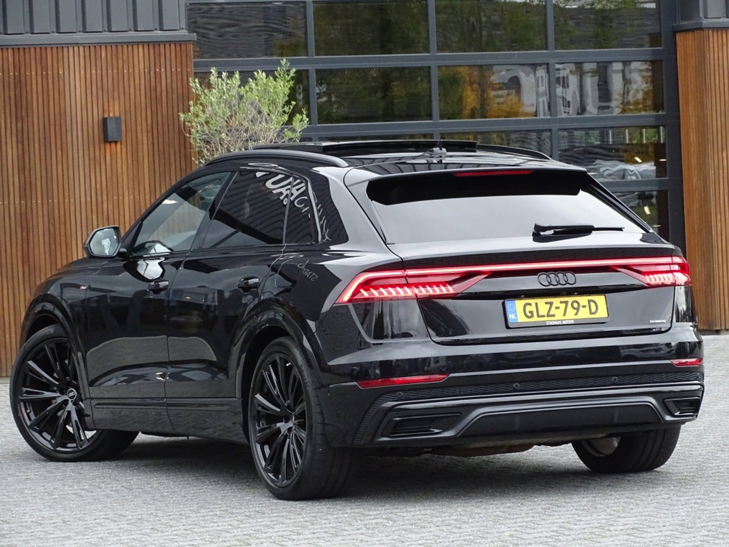 Audi Q8 55 TFSI e 381PK Quattro S line / Carbon / 23'' / B&O / 360°