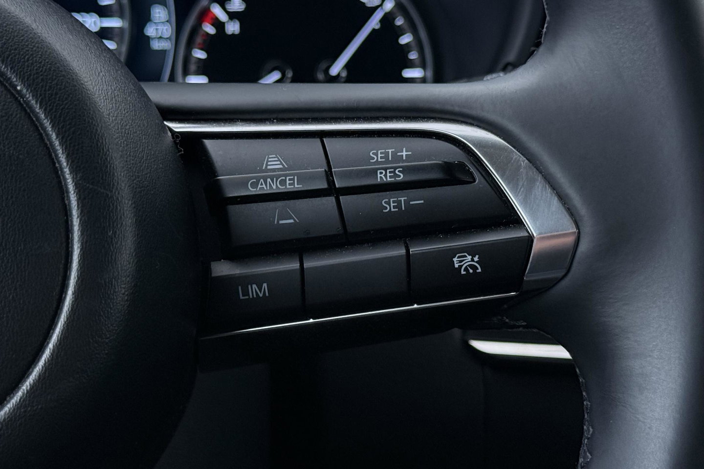 Mazda CX-30 2.5 e-SkyActiv-G M Hybrid Homura | Stoelverwarming | Head-Up | Camera | Keyless | Dodehoek | 18 Inch