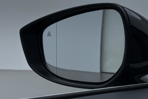 Mazda CX-30 2.5 e-SkyActiv-G M Hybrid Homura | Stoelverwarming | Head-Up | Camera | Keyless | Dodehoek | 18 Inch