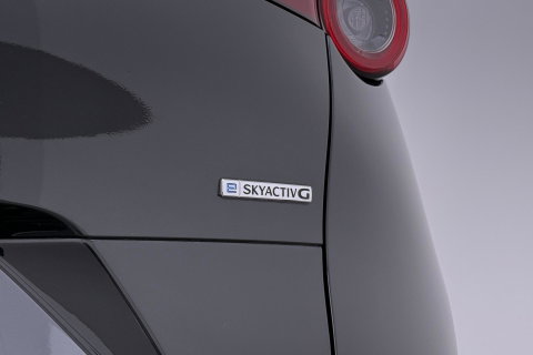 Mazda CX-30 2.5 e-SkyActiv-G M Hybrid Homura | Stoelverwarming | Head-Up | Camera | Keyless | Dodehoek | 18 Inch