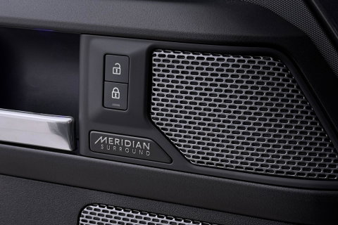 Land Rover Defender 110 P525 Carpathian Edition | 5.0 V8 | URBAN | ClearSight | Trekhaak | Luchtvering | Stoelverwarming+Ventilatie