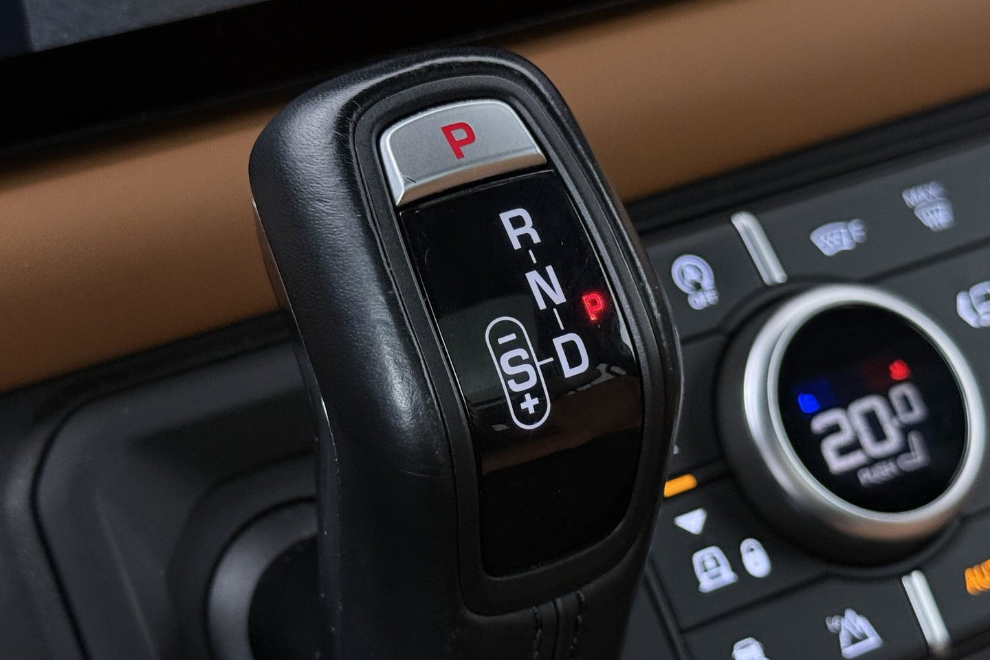 Land Rover Defender 110 P525 Carpathian Edition | 5.0 V8 | URBAN | ClearSight | Trekhaak | Luchtvering | Stoelverwarming+Ventilatie