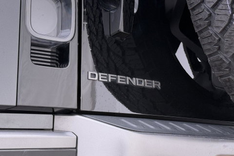 Land Rover Defender 110 P525 Carpathian Edition | 5.0 V8 | URBAN | ClearSight | Trekhaak | Luchtvering | Stoelverwarming+Ventilatie