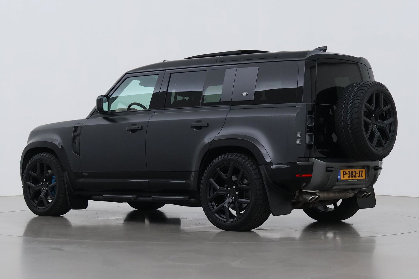 Land Rover Defender 110 P525 Carpathian Edition | 5.0 V8 | URBAN | ClearSight | Trekhaak | Luchtvering | Stoelverwarming+Ventilatie