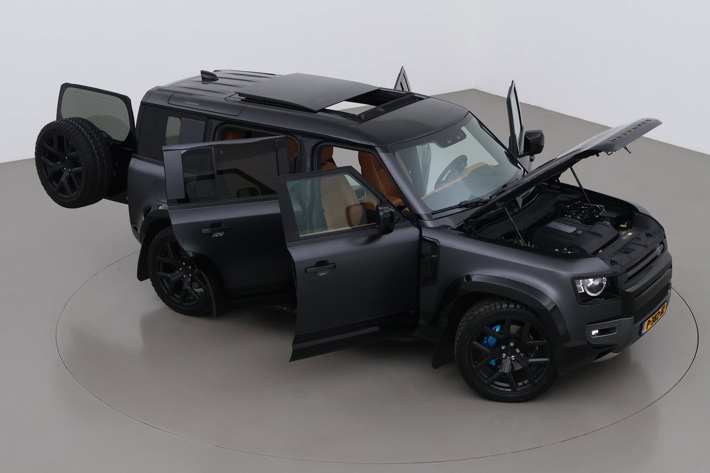 Land Rover Defender 110 P525 Carpathian Edition | 5.0 V8 | URBAN | ClearSight | Trekhaak | Luchtvering | Stoelverwarming+Ventilatie