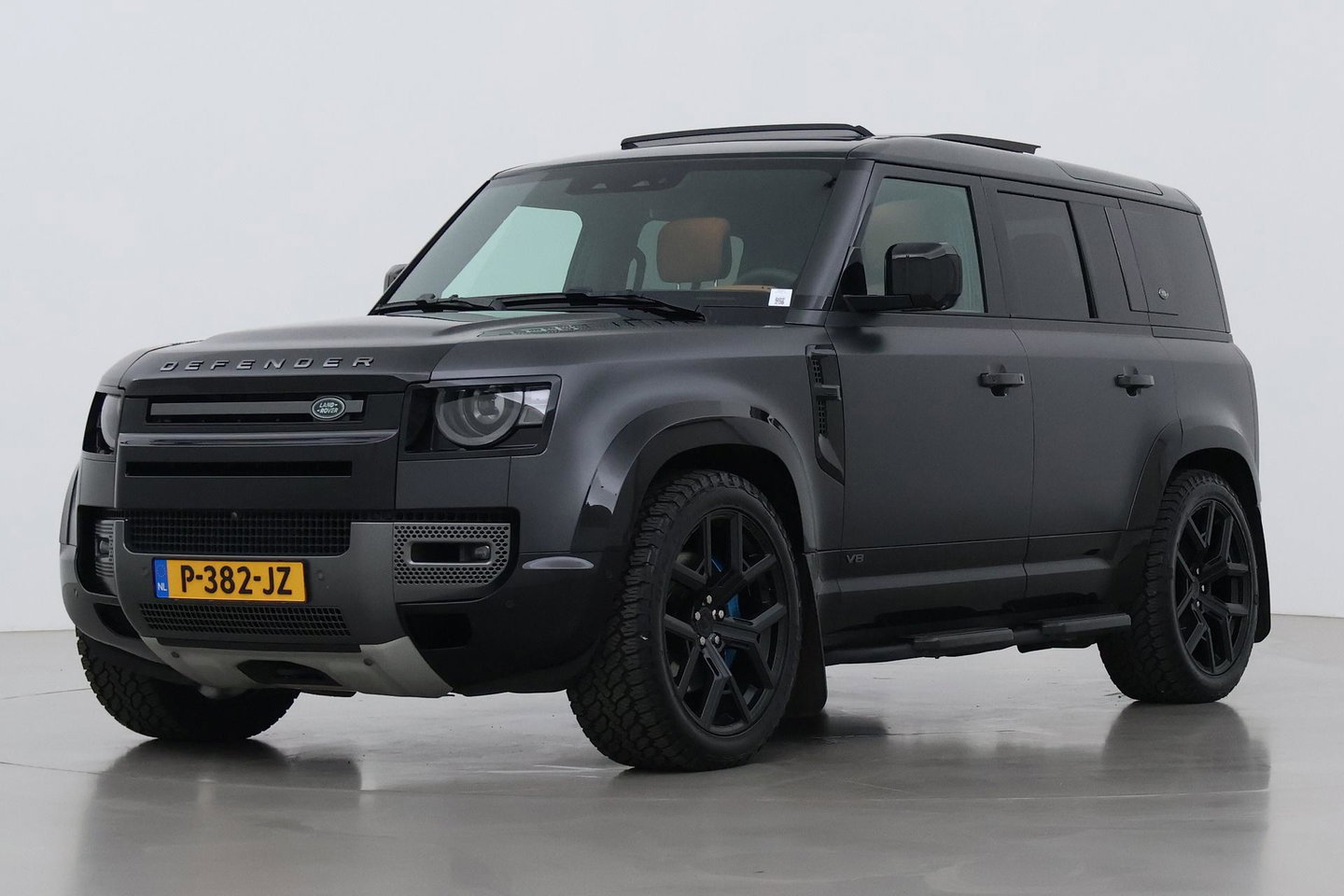 Land Rover Defender 110 P525 Carpathian Edition | 5.0 V8 | URBAN | ClearSight | Trekhaak | Luchtvering | Stoelverwarming+Ventilatie