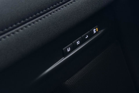 Land Rover Range Rover Evoque P300e R-Dynamic SE | ACC | Meridian | BLIS | Black Pack | Stoel+Stuurverwarming | Privacy Glass | Camera | 20 Inch