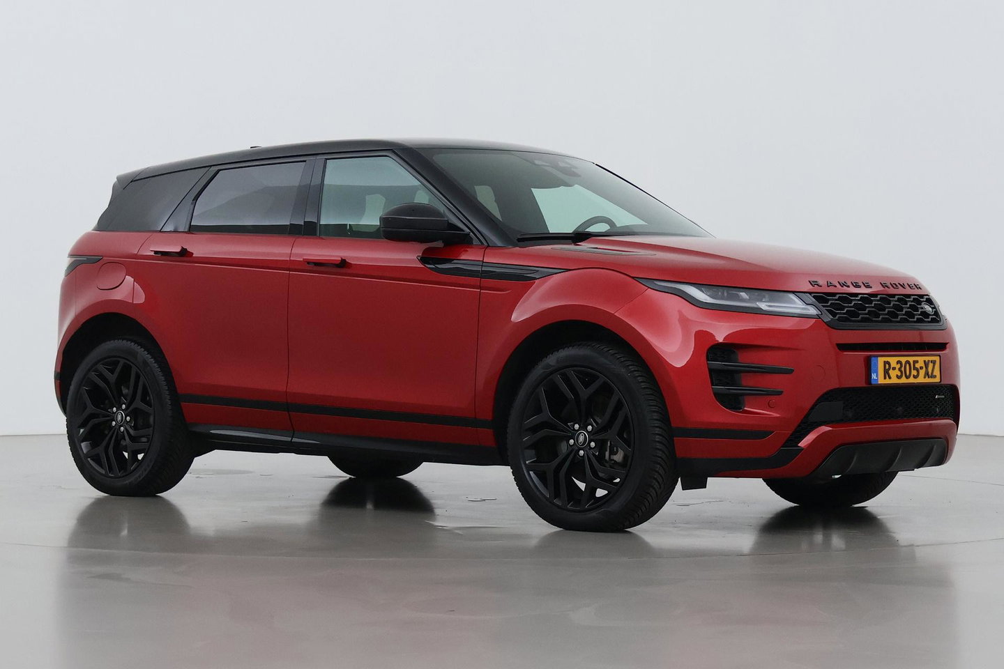 Land Rover Range Rover Evoque P300e R-Dynamic SE | ACC | Meridian | BLIS | Black Pack | Stoel+Stuurverwarming | Privacy Glass | Camera | 20 Inch