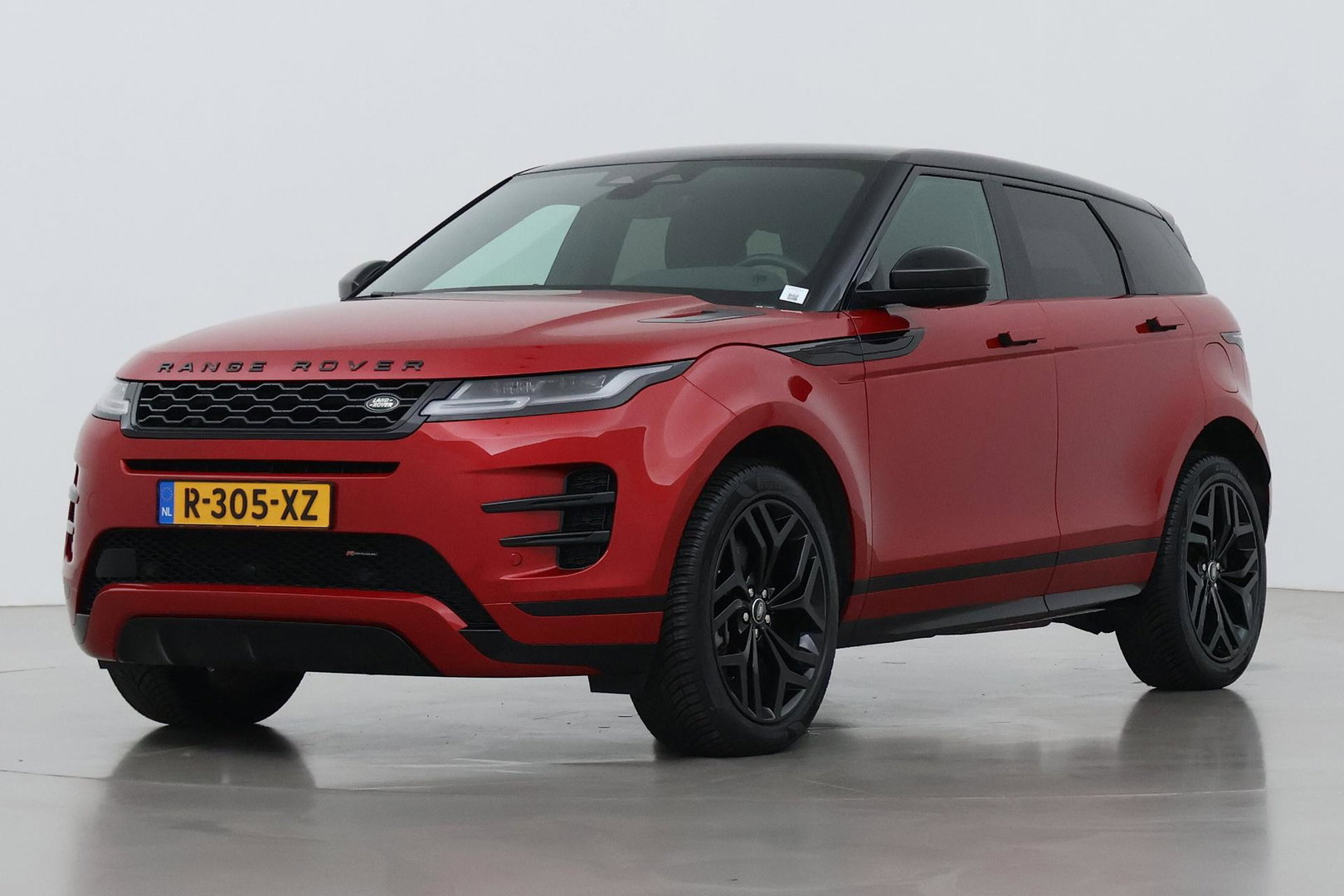 Land Rover Range Rover Evoque P300e R-Dynamic SE | ACC | Meridian | BLIS | Black Pack | Stoel+Stuurverwarming | Privacy Glass | Camera | 20 Inch