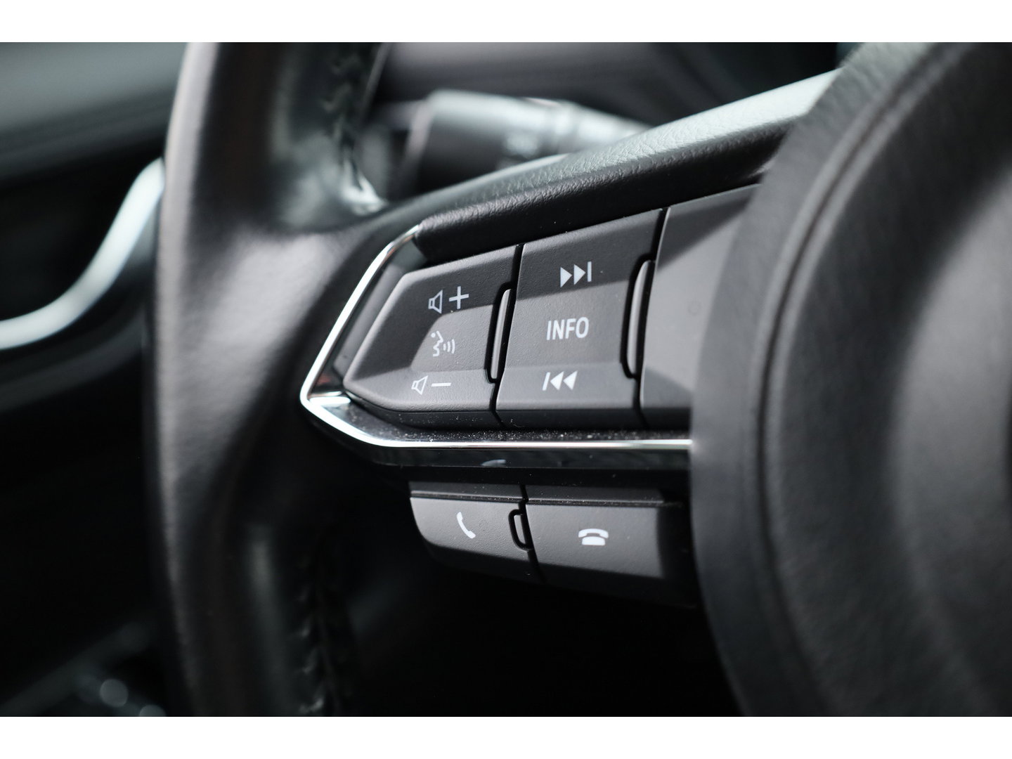 Mazda CX-5 2.0 SkyActiv-G 165 Business Luxury | RIJKLAAR!! | CarPlay | Cruise | Stoel-Stuurverw. | Stoelvent. | 360cam | HUD | Keyless
