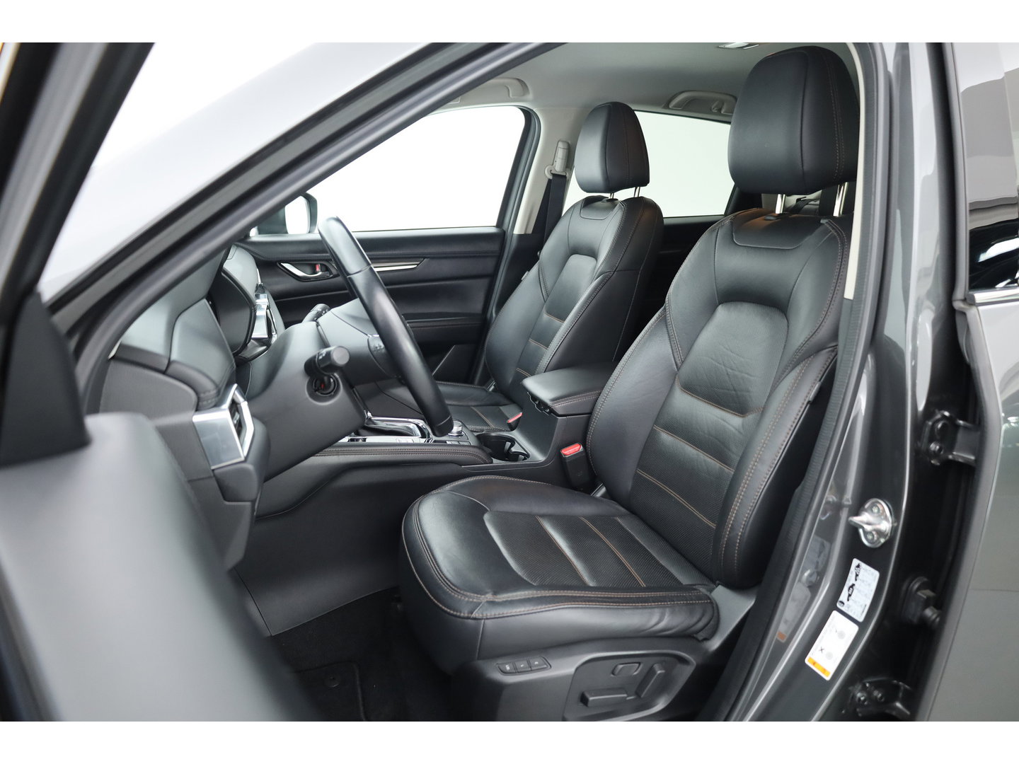 Mazda CX-5 2.0 SkyActiv-G 165 Business Luxury | RIJKLAAR!! | CarPlay | Cruise | Stoel-Stuurverw. | Stoelvent. | 360cam | HUD | Keyless