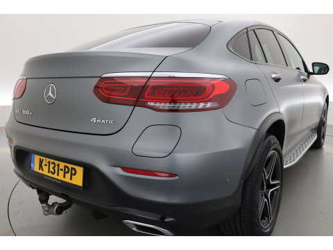 Mercedes-Benz GLC Coupé 300e 4MATIC AMG ORIG. NL | SOH 100% | Rijklaar! | Adapt. Cruise | Trekhaak | Pano | Matrix | 360cam | Burmester |