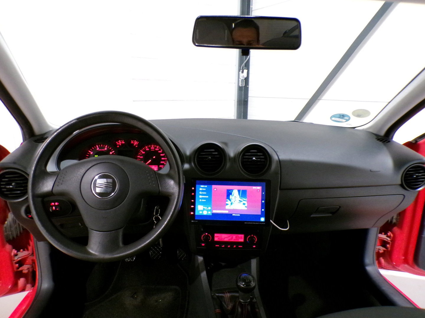 SEAT Ibiza 1.4-16V 75PK "Origineel NL!" Apple-carplay Android-Auto Airco 16"Velgen Bluetooth Navigatie Nieuwe-APK Garantie