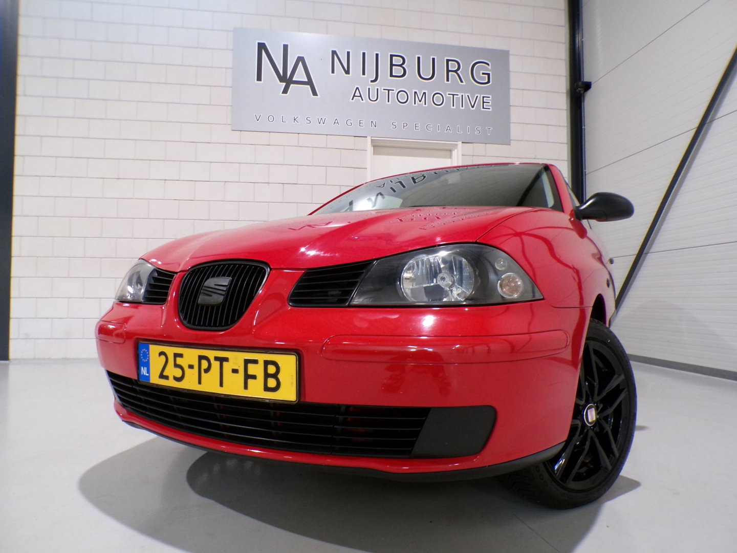 SEAT Ibiza 1.4-16V 75PK "Origineel NL!" Apple-carplay Android-Auto Airco 16"Velgen Bluetooth Navigatie Nieuwe-APK Garantie