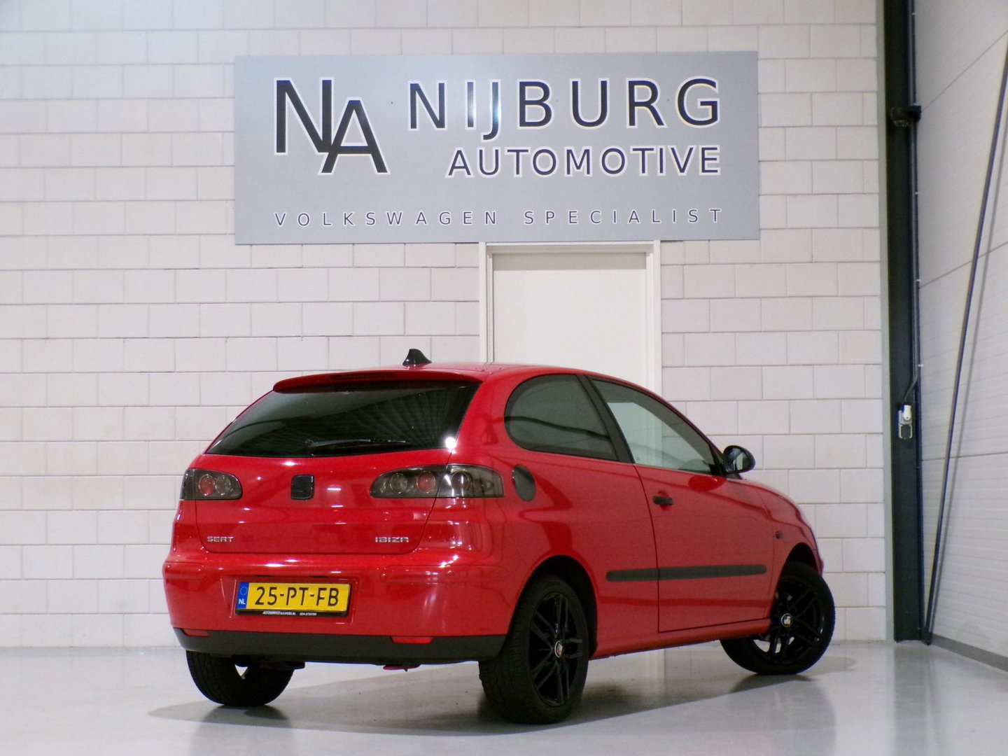 SEAT Ibiza 1.4-16V 75PK "Origineel NL!" Apple-carplay Android-Auto Airco 16"Velgen Bluetooth Navigatie Nieuwe-APK Garantie