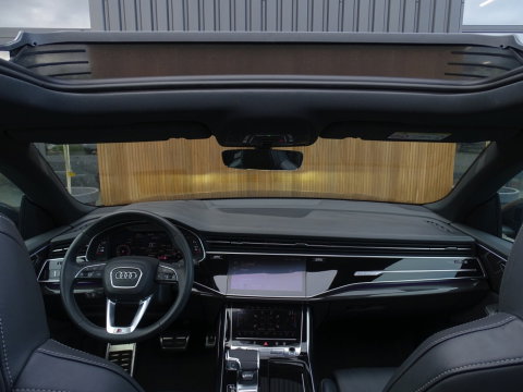 Audi Q8 55 TFSI e 381PK Quattro S line / Carbon / 23'' / B&O / 360°