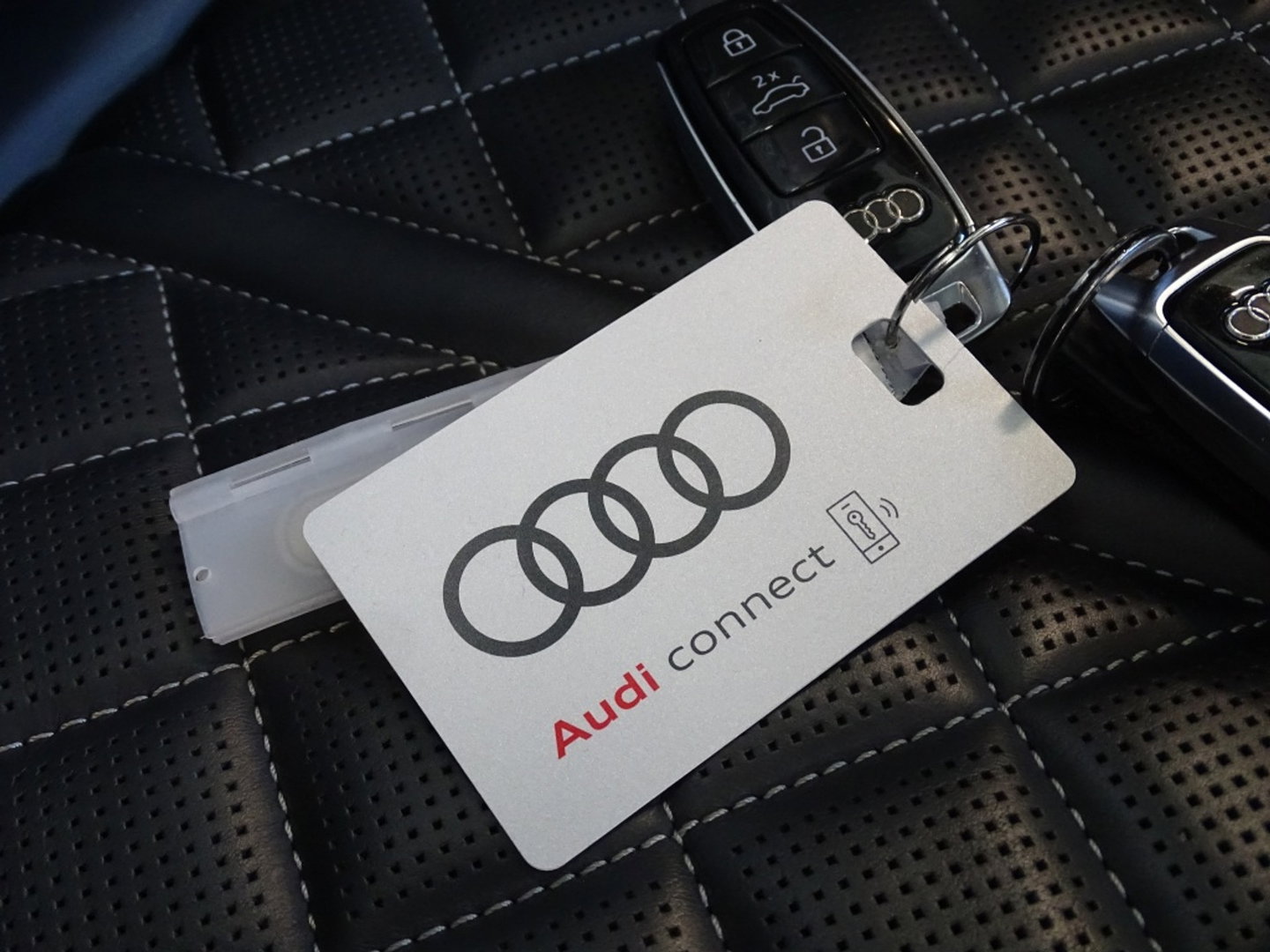 Audi Q8 55 TFSI e 381PK Quattro S line / Carbon / 23'' / B&O / 360°
