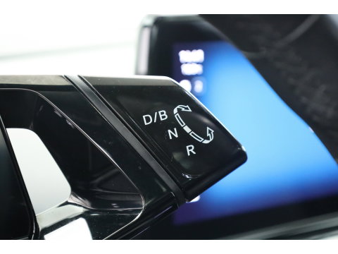 Volkswagen ID.4 Pro 77 kWh SOH 95% | RIJKLAAR!! | SOH 95% | Adapt. Cruise | CarPlay | Stoelverw. | Navi | Camera | PDC V+A