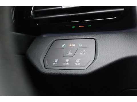 Volkswagen ID.4 Pro 77 kWh SOH 95% | RIJKLAAR!! | SOH 95% | Adapt. Cruise | CarPlay | Stoelverw. | Navi | Camera | PDC V+A