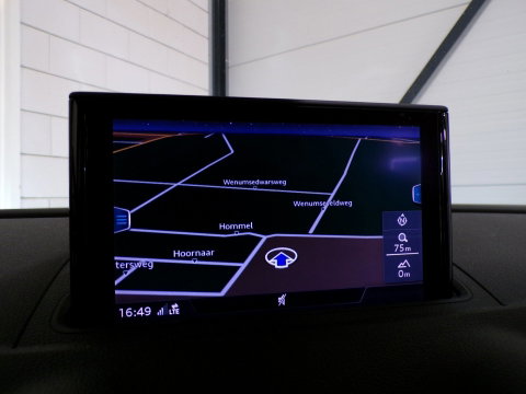 Audi A3 Sportback 1.4 e-tron Sport Pro Line plus Apple-Carplay Stoelverwarming Full-LED Android-Auto Parkeersensoren Navigatie