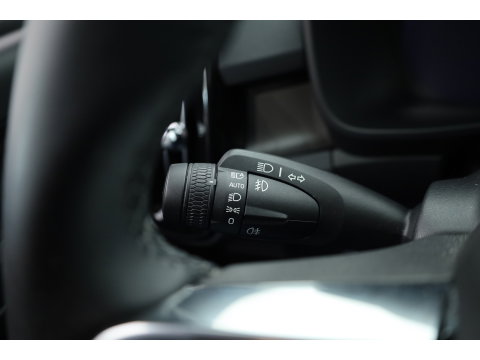 Volvo XC40 Single Motor Extended Range Plus 82 kWh | SOH 99% | Rijklaar! | Adapt. Cruise | Dodehoek | Trekhaak 1500kg! | Stoel- Stuurverw. |