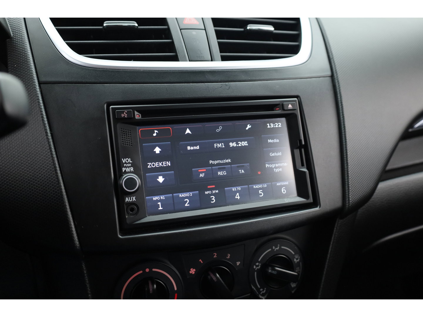 Suzuki Swift 1.2 S-Edition EASSS | Rijklaar! | Navi | Cruise Control | PDC A | Airco | Bluetooth | 16''