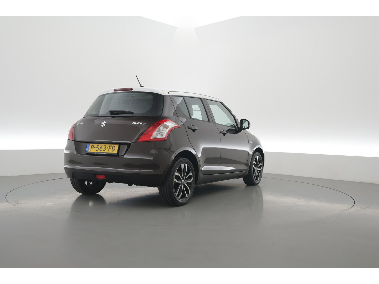 Suzuki Swift 1.2 S-Edition EASSS | Rijklaar! | Navi | Cruise Control | PDC A | Airco | Bluetooth | 16''