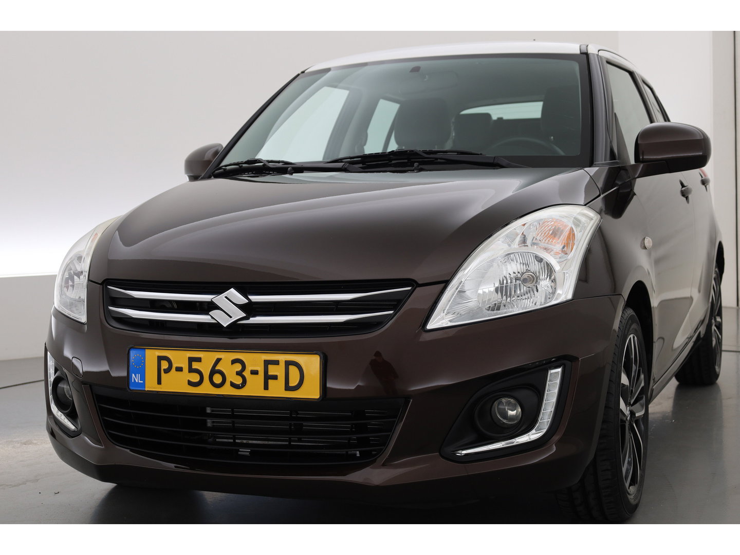 Suzuki Swift 1.2 S-Edition EASSS | Rijklaar! | Navi | Cruise Control | PDC A | Airco | Bluetooth | 16''