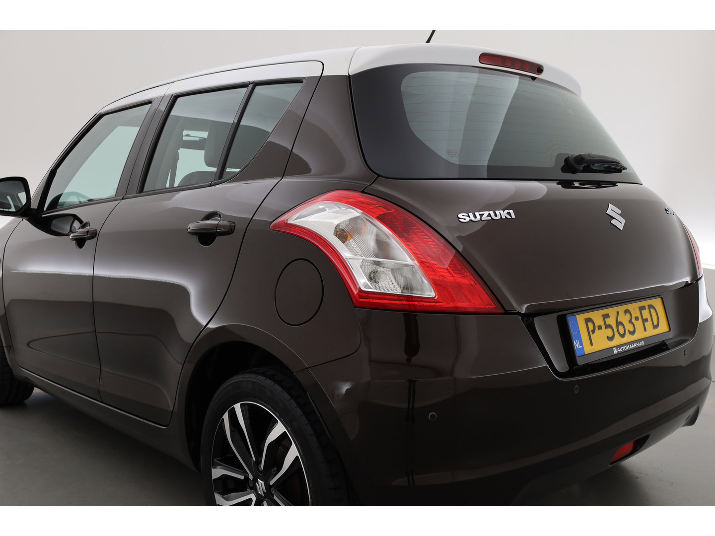 Suzuki Swift 1.2 S-Edition EASSS | Rijklaar! | Navi | Cruise Control | PDC A | Airco | Bluetooth | 16''