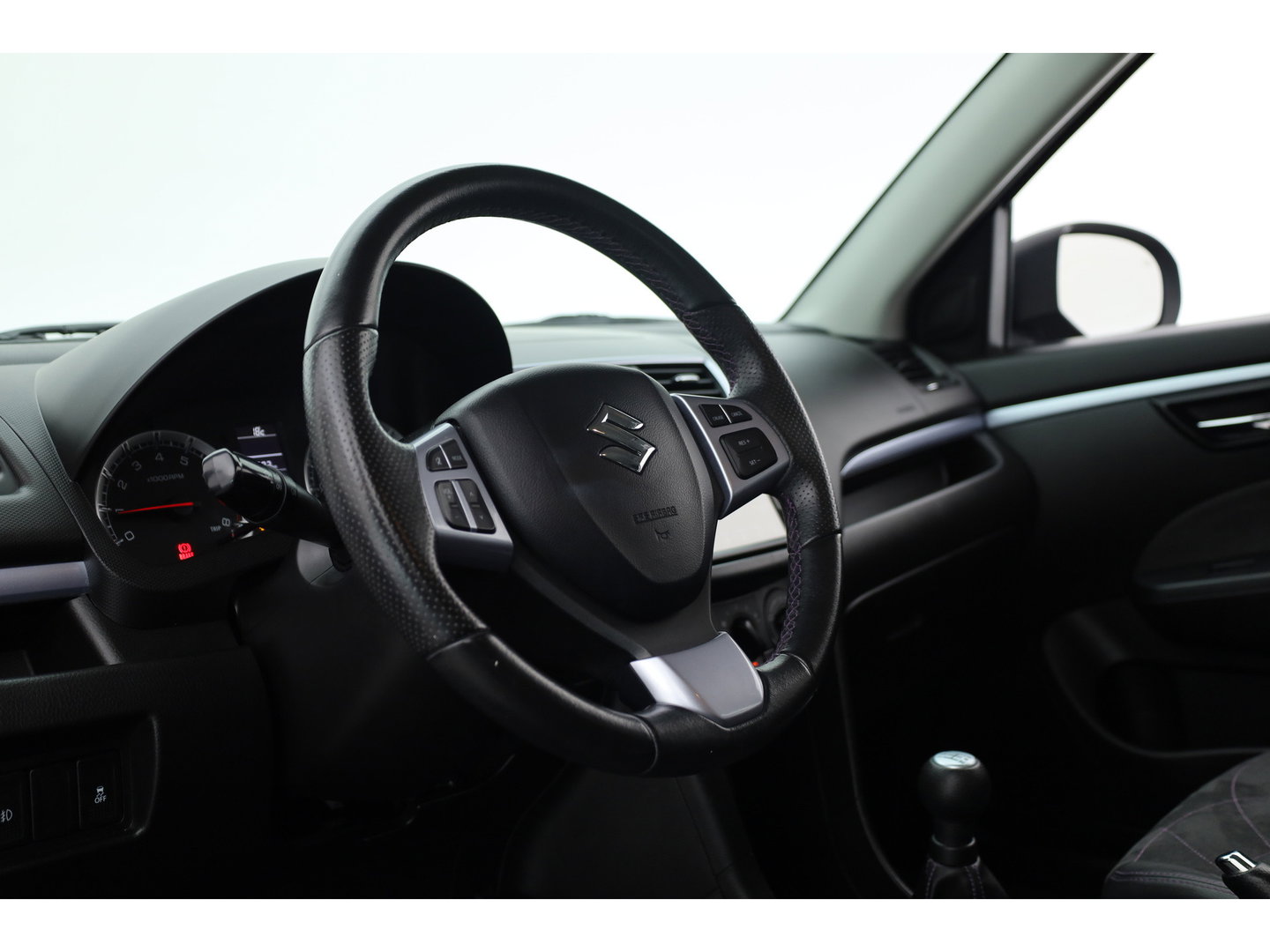 Suzuki Swift 1.2 S-Edition EASSS | Rijklaar! | Navi | Cruise Control | PDC A | Airco | Bluetooth | 16''