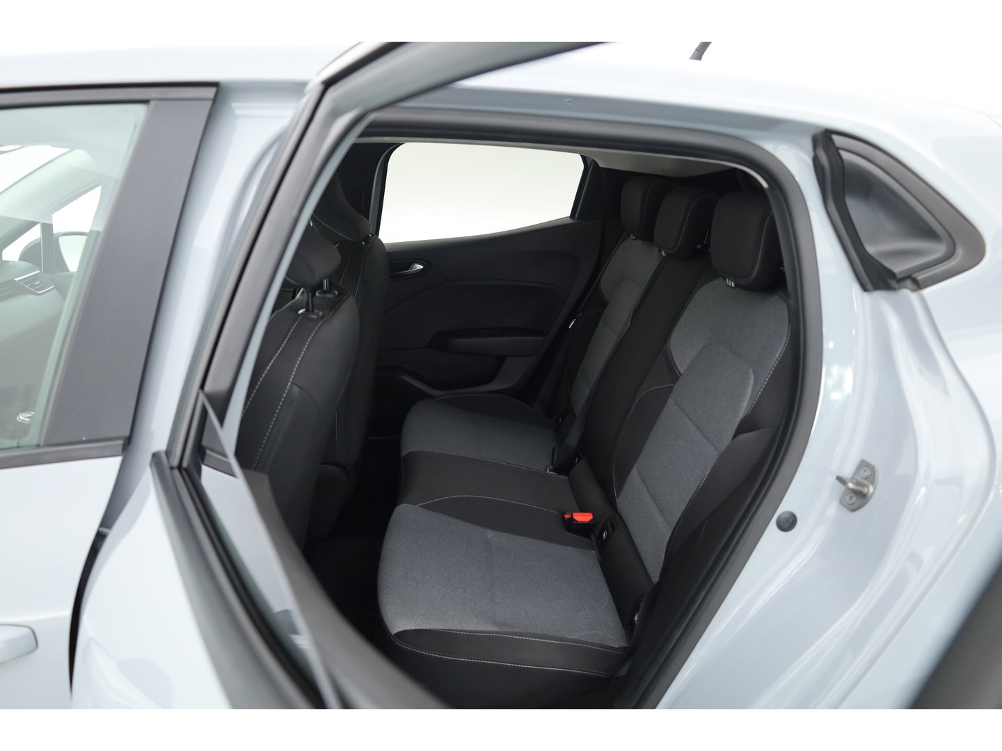 Renault Clio 1.0 TCe 90 GPF evolution | Rijklaar! | Cruise Control | Camera | PDC A | All Season | Apple CarPlay | 16''