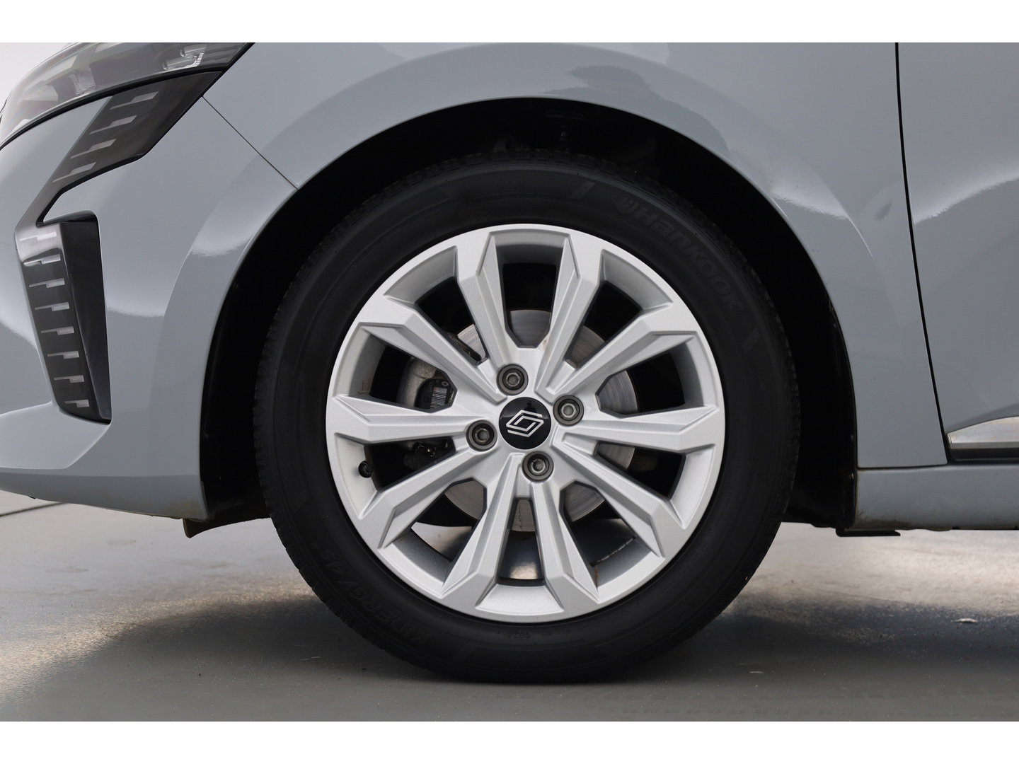 Renault Clio 1.0 TCe 90 GPF evolution | Rijklaar! | Cruise Control | Camera | PDC A | All Season | Apple CarPlay | 16''