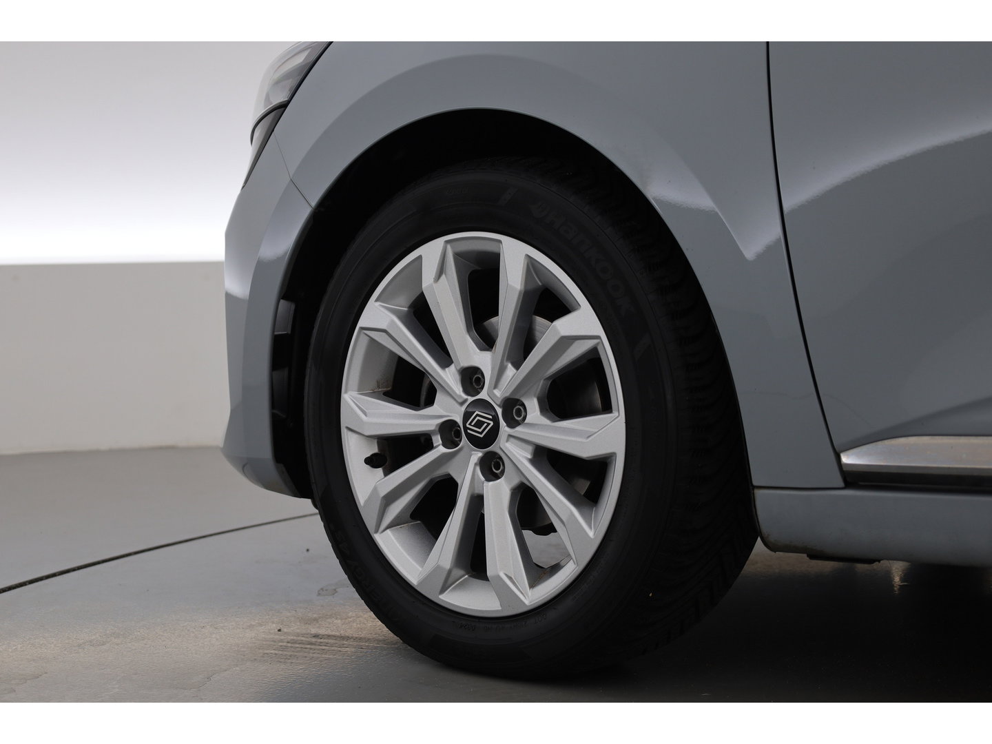 Renault Clio 1.0 TCe 90 GPF evolution | Rijklaar! | Cruise Control | Camera | PDC A | All Season | Apple CarPlay | 16''