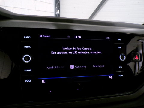 Volkswagen Polo 1.0 TSI Comfortline "Origineel NL!" Apple-Carplay Trekhaak Parkeersensor Adaptive-Cruise Climatronic "1e eigenaar"