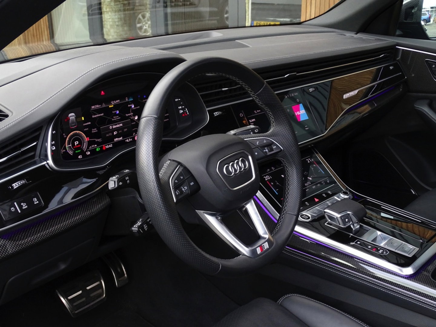 Audi Q8 55 TFSI e 381PK Quattro S line / Carbon / 23'' / B&O / 360°