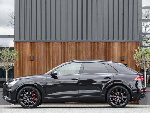 Audi Q8 55 TFSI e 381PK Quattro S line / Carbon / 23'' / B&O / 360°