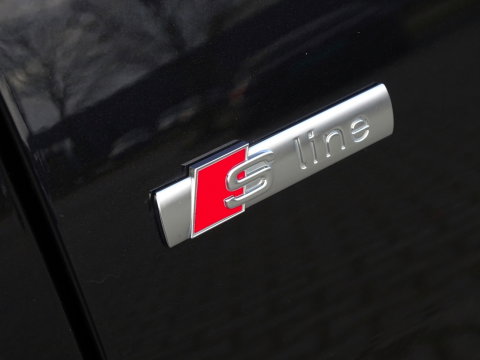 Audi Q8 55 TFSI e 381PK Quattro S line / Carbon / 23'' / B&O / 360°