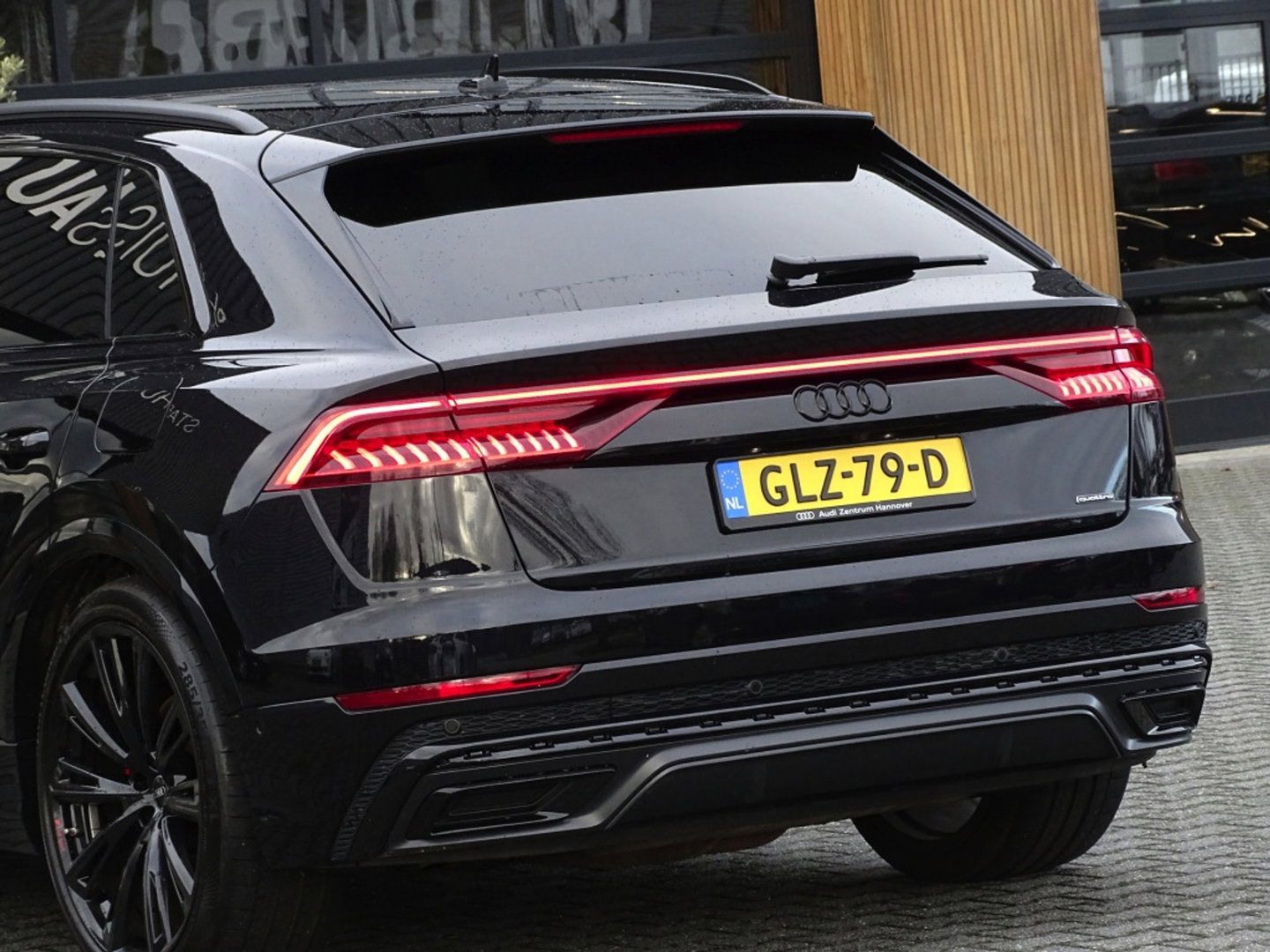 Audi Q8 55 TFSI e 381PK Quattro S line / Carbon / 23'' / B&O / 360°