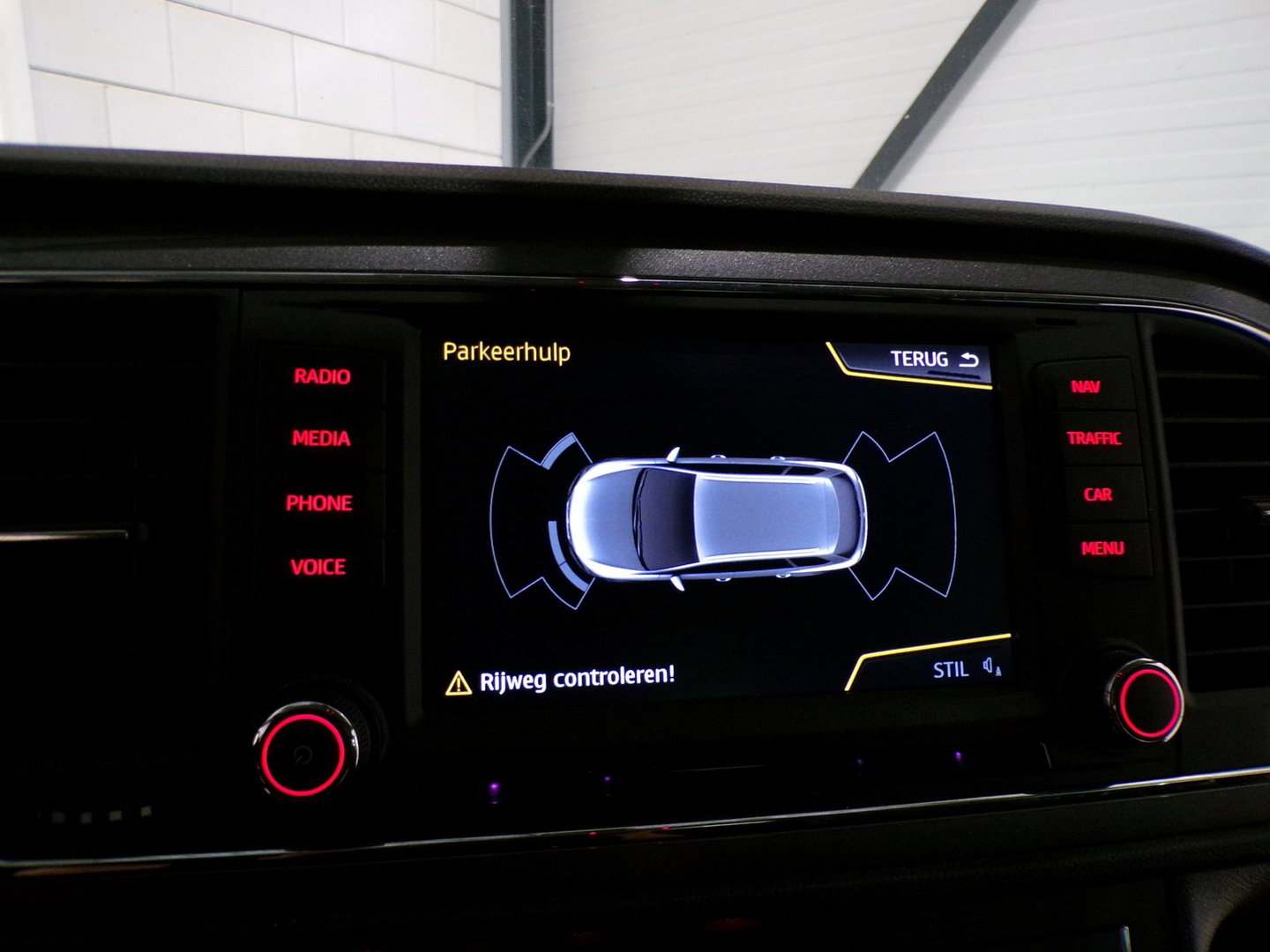 SEAT Leon ST 1.4 EcoTSI FR "Automaat" Apple-Carplay Stoelverwarming Android-Auto Drive-mode 19"Velgen Full-LED Parkeersensoren
