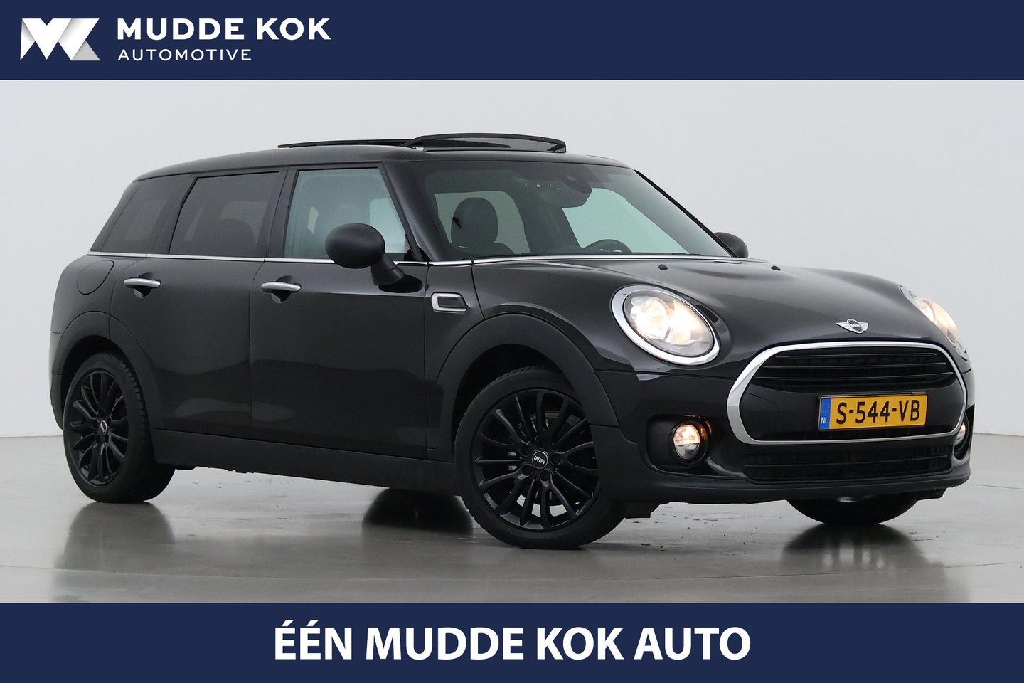 MINI Clubman 1.5 One D Chili Serious Business | Panoramadak | Automaat | Navigatie | Cruise Control | Airco | PDC | MINI Connected