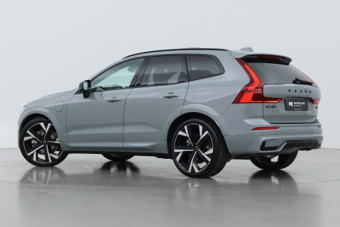 Volvo XC60 T6 Ultra Black Edition | 22 Inch | Bowers&Wilkins | Luchtvering | Trekhaak | 360° Camera | Stoelventilatie