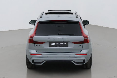 Volvo XC60 T6 Ultra Black Edition | 22 Inch | Bowers&Wilkins | Luchtvering | Trekhaak | 360° Camera | Stoelventilatie