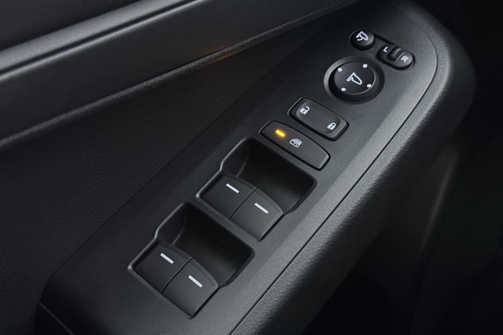 Honda HR-V 1.5 e:HEV Elegance | ACC | Stoelverwarming | Camera | Keyless | 18 Inch